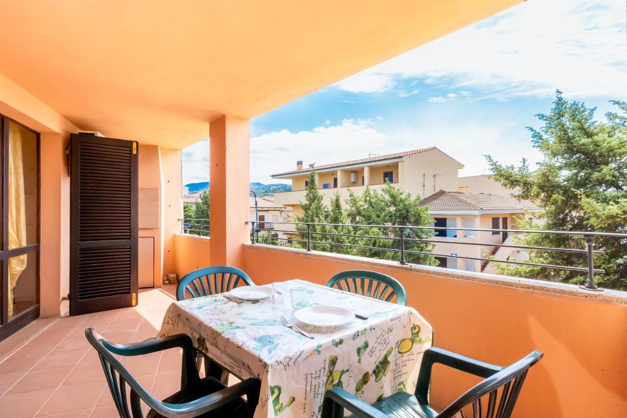 Veranda Borgo Isola Rossa Buitenkant foto